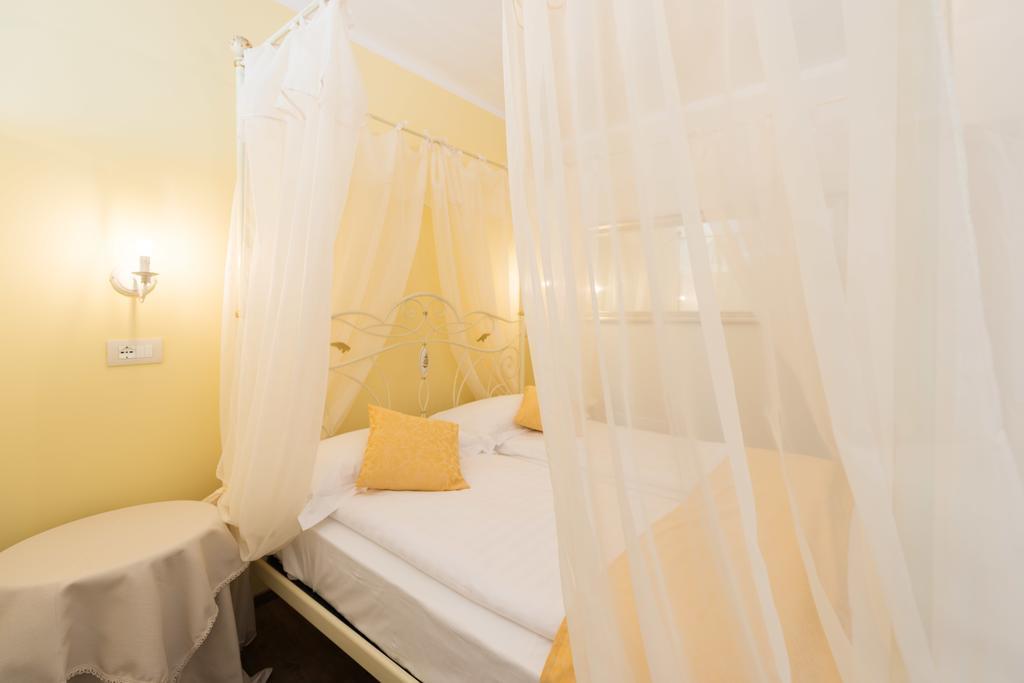 Locanda Fassa Brenzone sul Garda Oda fotoğraf
